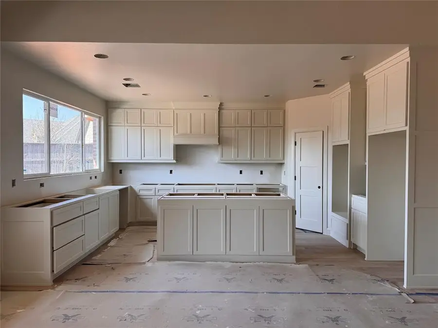 12701 Cobblestone Curve Road, Oklahoma City, OK 73142 - #2