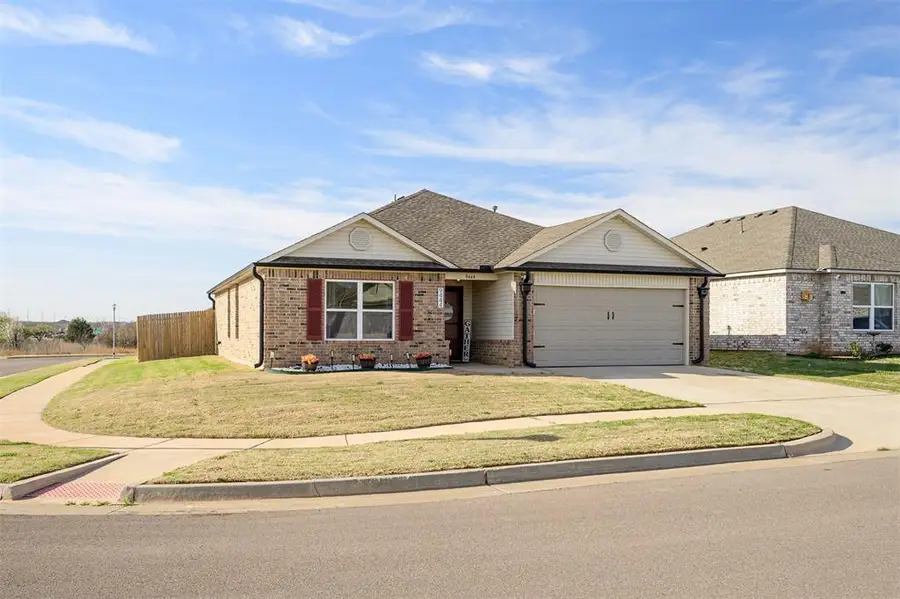 9444 NW 122nd Terrace, Yukon, OK 73099 - #2