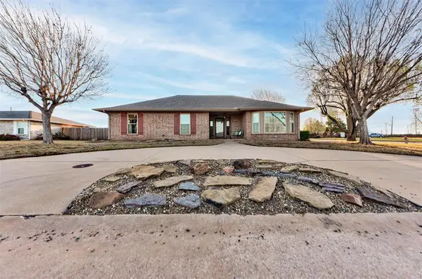 402 Shawn Drive, Okarche, OK 73762