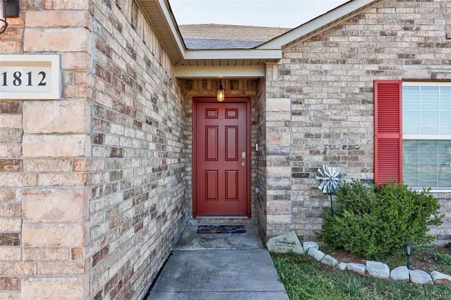 1812 W Antler Way, Mustang, OK 73064 - #3