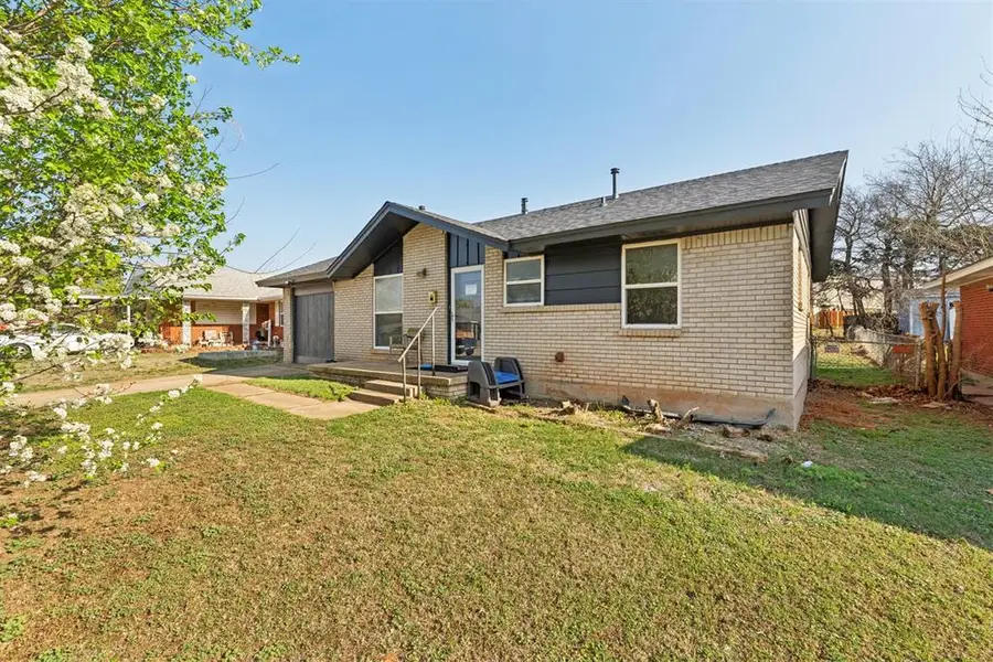 820 Lawton Avenue, Moore, OK 73160 - #2