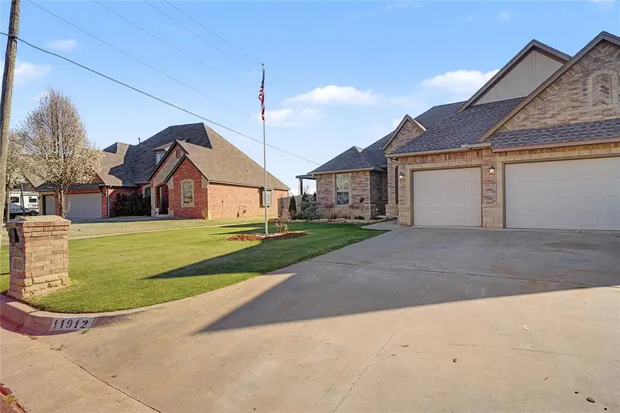 11912 W Wickford Place, Yukon, OK 73099 - #3