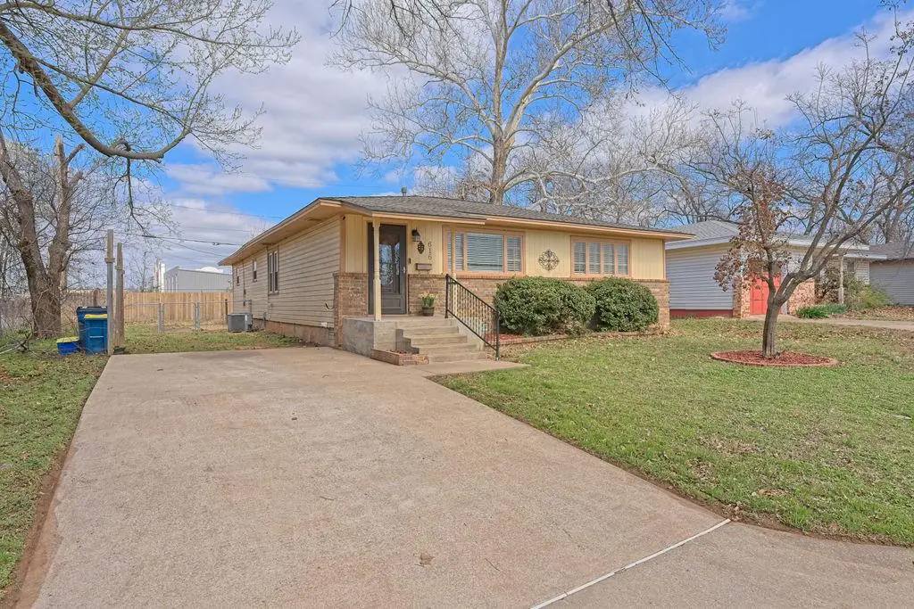 616 E Maple Avenue, Stillwater, OK 74074 - #1