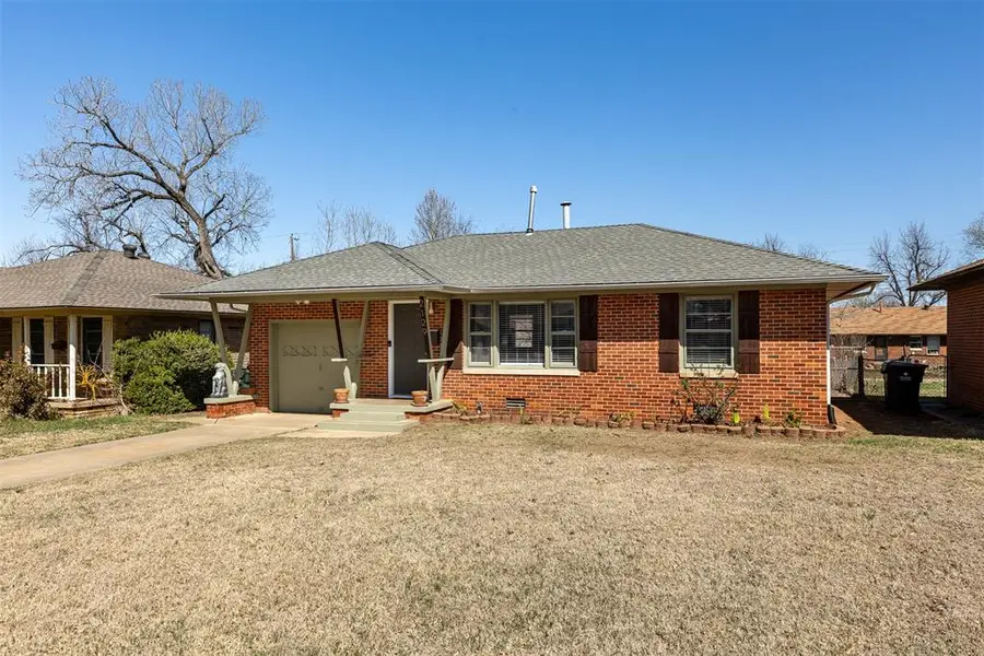 2129 Churchill Place, The Village, OK 73120 - #2