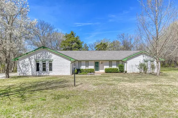 1609 E Post Oak Road, Norman, OK 73072