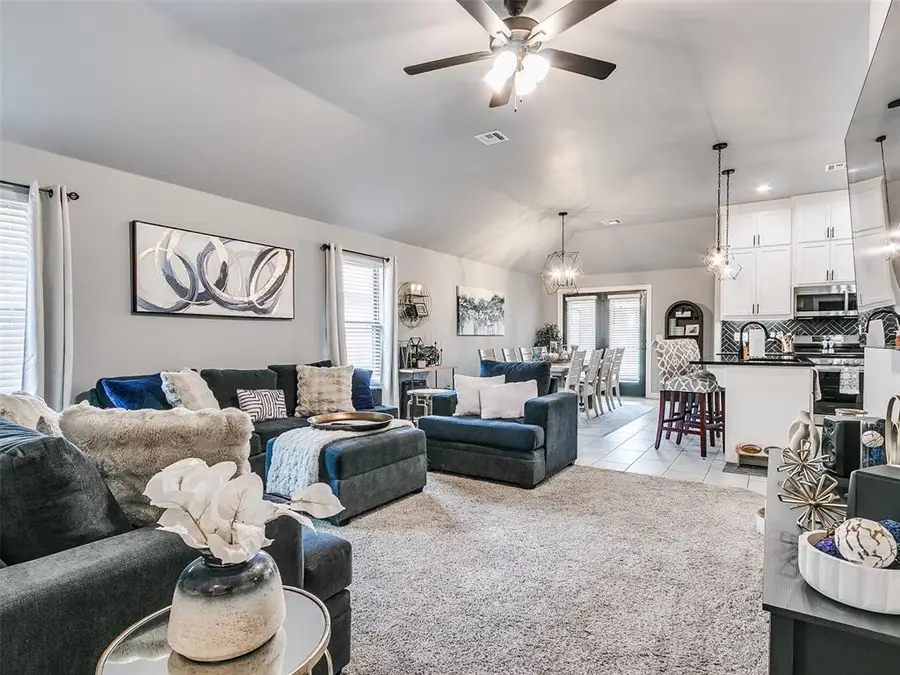 11029 SW 35th Terrace, Yukon, OK 73099 - #3