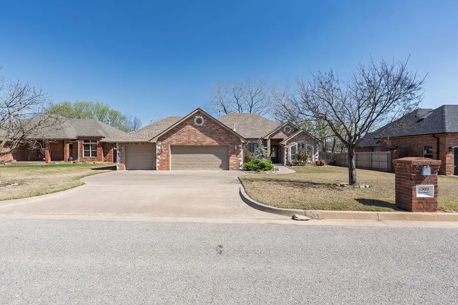 4509 Gracelann, Shawnee, OK 74804 - #2