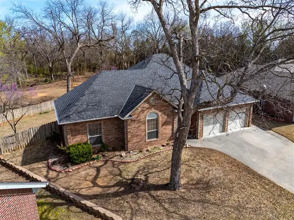 1717 Bridlewood Court, Shawnee, OK 74804