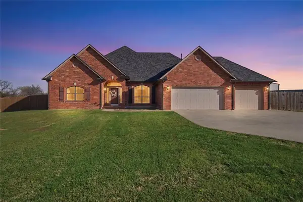 2205 NE 18th Avenue, Moore, OK 73160