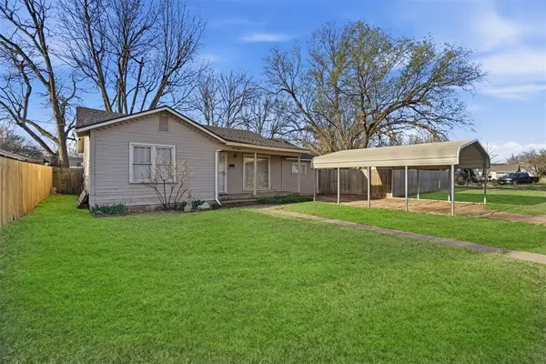412 W Harrison Street, Mangum, OK 73554