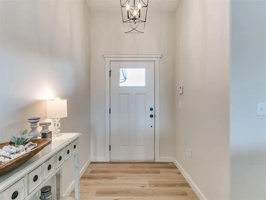 4526 Red Bird Road, Shawnee, OK 74804 - #2