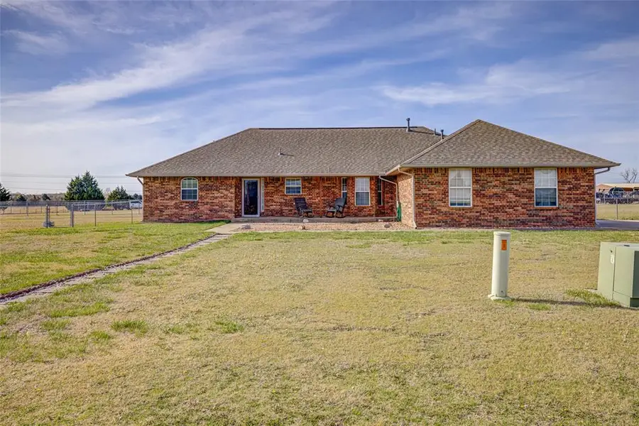 990 Sunflower Drive, Tuttle, OK 73089 - #2