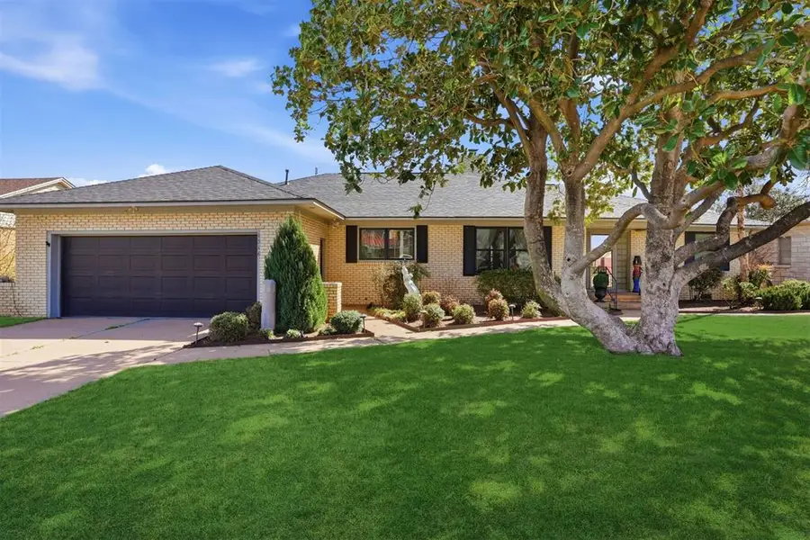 1516 N Hudson Street, Altus, OK 73521 - #2