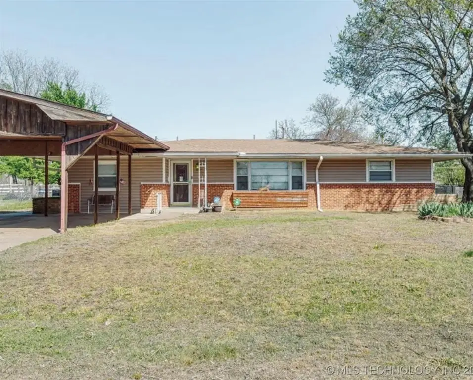 209 S 2nd Avenue, Stroud, OK 74079 - #1