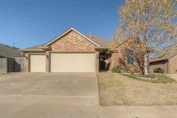 9305 Scarlet Boulevard, Yukon, OK 73099