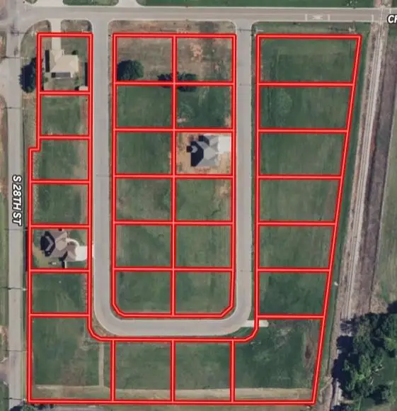 2 Flintlock Trail, Clinton, OK 73601