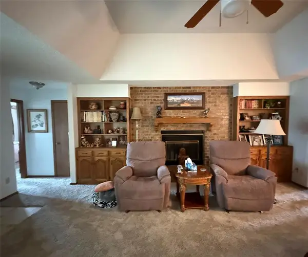 3216 Brookridge Street, Chickasha, OK 73018