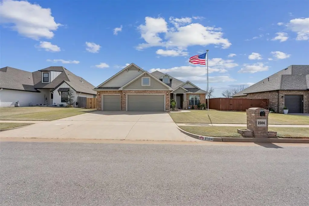 2504 NE 15th Street, Moore, OK 73160 - #1