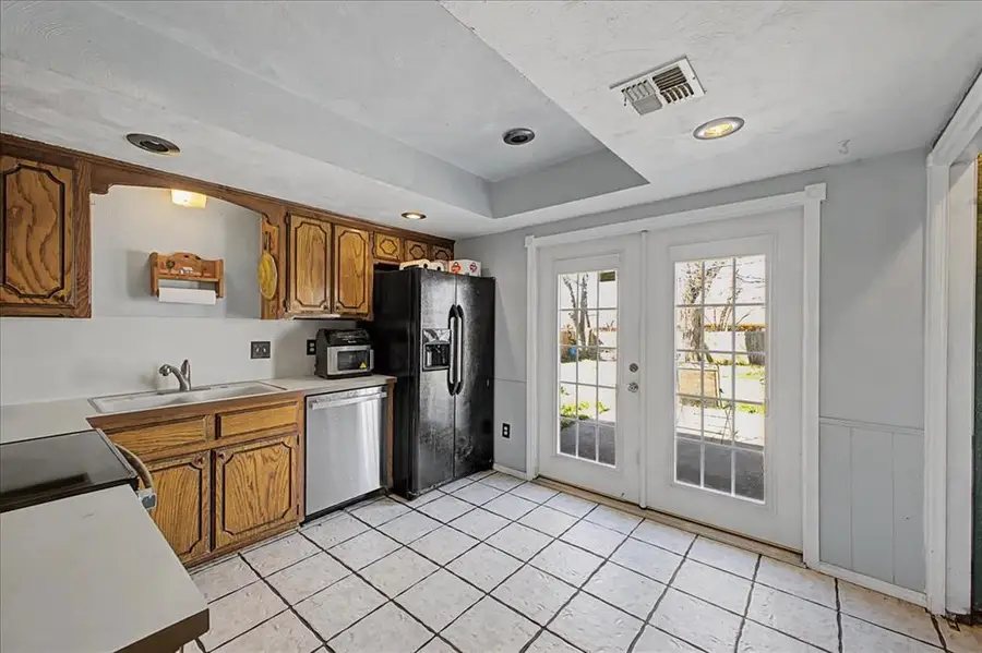 833 W Perry Drive, Mustang, OK 73064 - #3