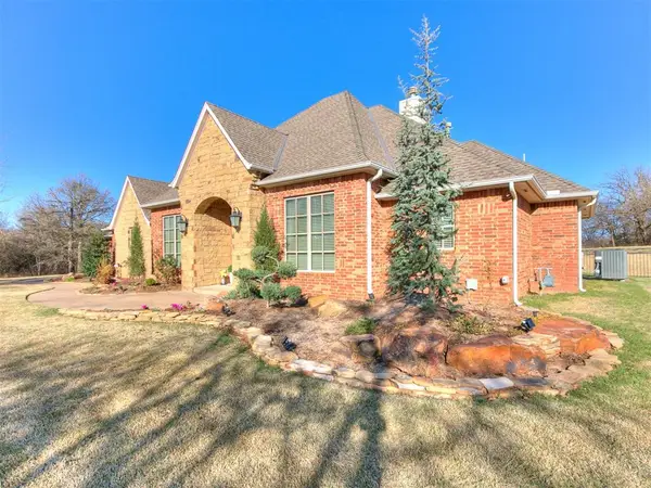 10216 Chitwood Farms Road, Jones, OK 73049