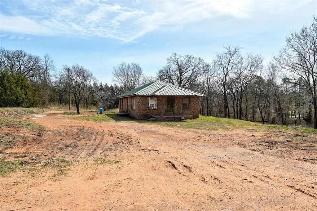 101956 S 3303 Road, Harrah, OK 73045 - #1