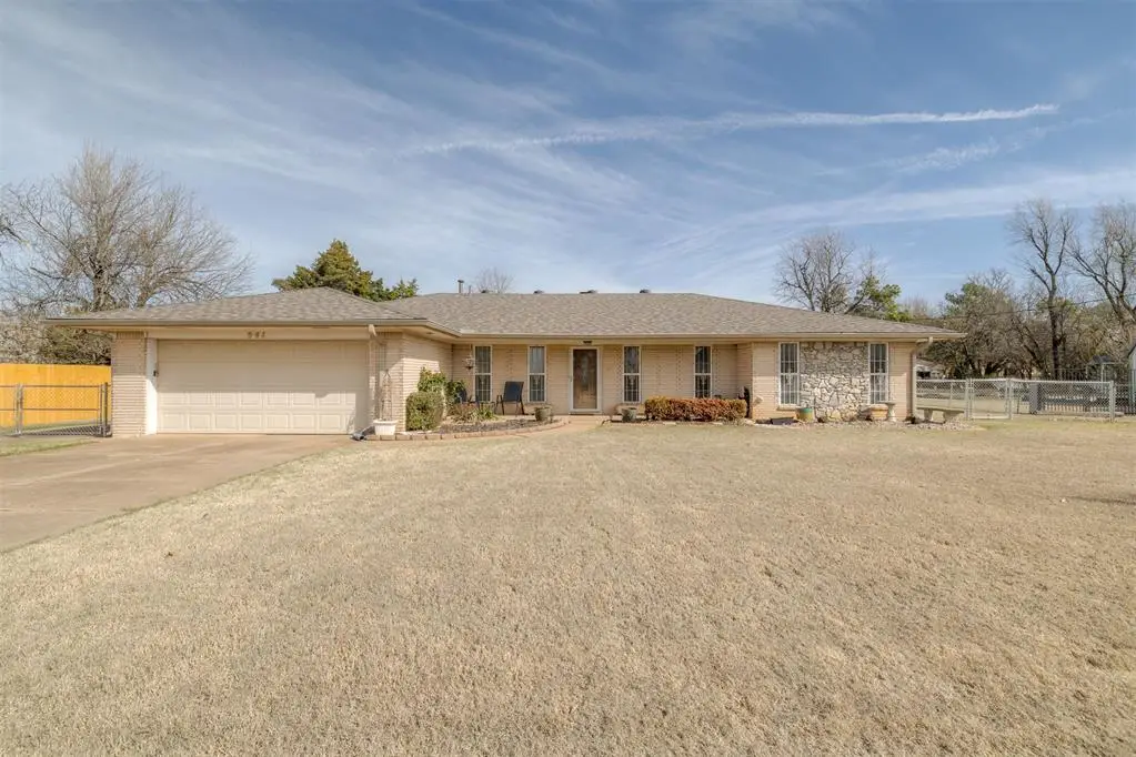 941 NW 32nd Streets, Moore, OK 73160 - #1