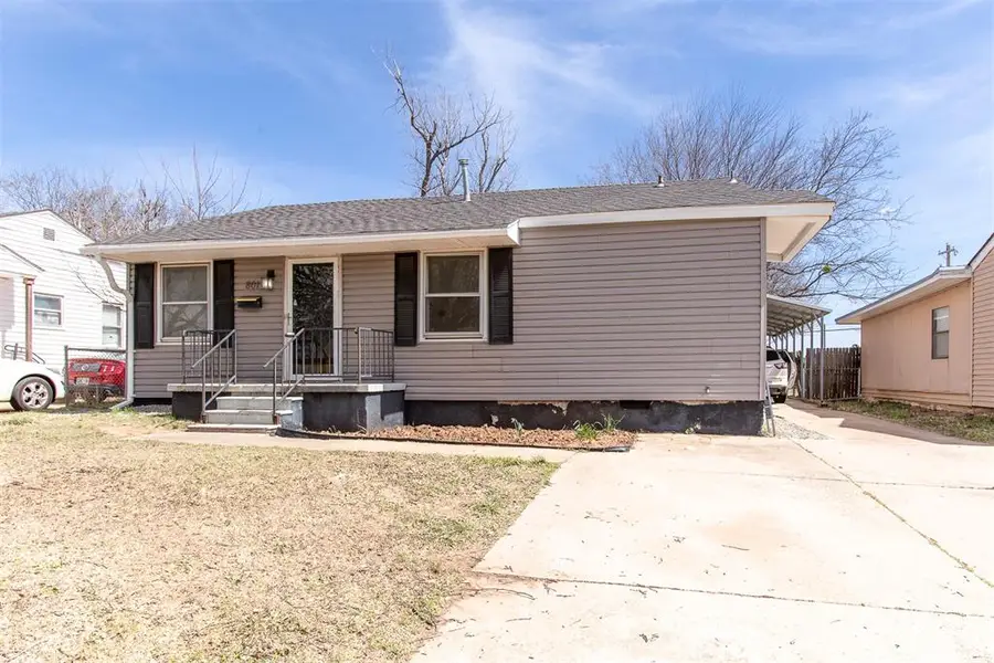 801 W Rickenbacker Drive, Midwest City, OK 73110 - #2