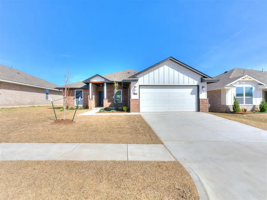 1100 Redwood Creek Drive, Yukon, OK 73099 - #2