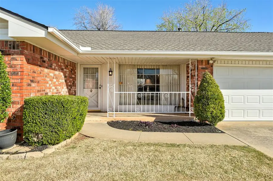 6021 Broadmoor Avenue, Oklahoma City, OK 73132 - #2