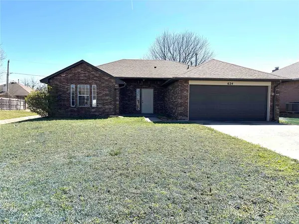 624 NW 21st Street, Moore, OK 73160