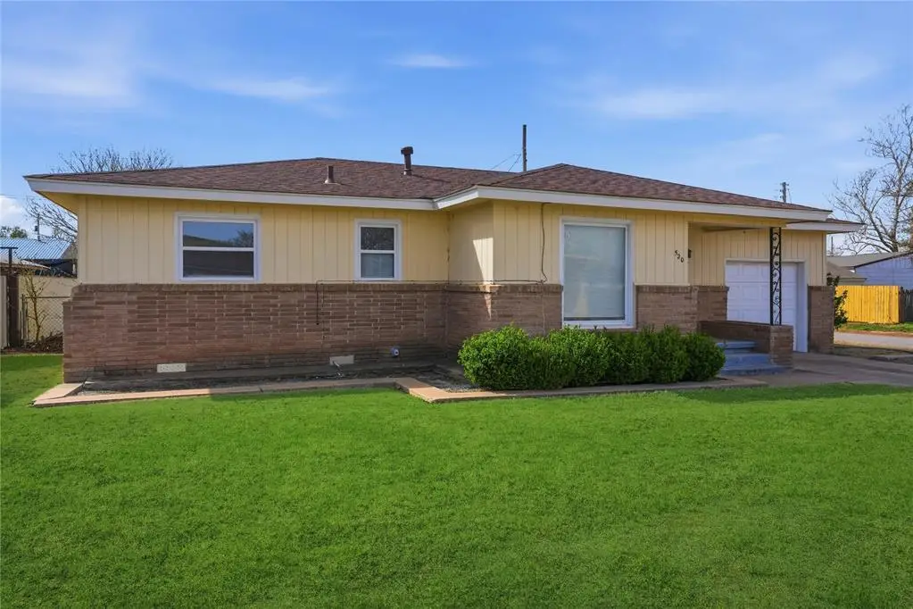 520 W Martha Street, Altus, OK 73521 - #1