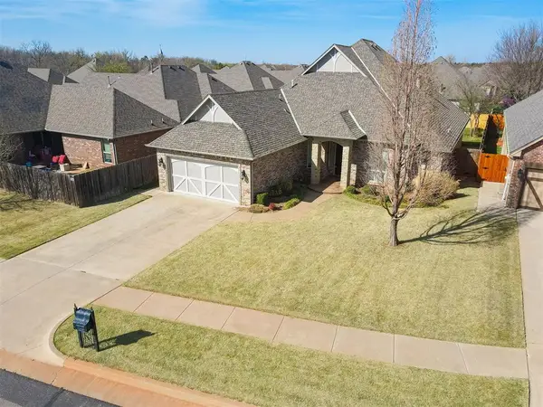 921 NW 194th Avenue, Edmond, OK 73012