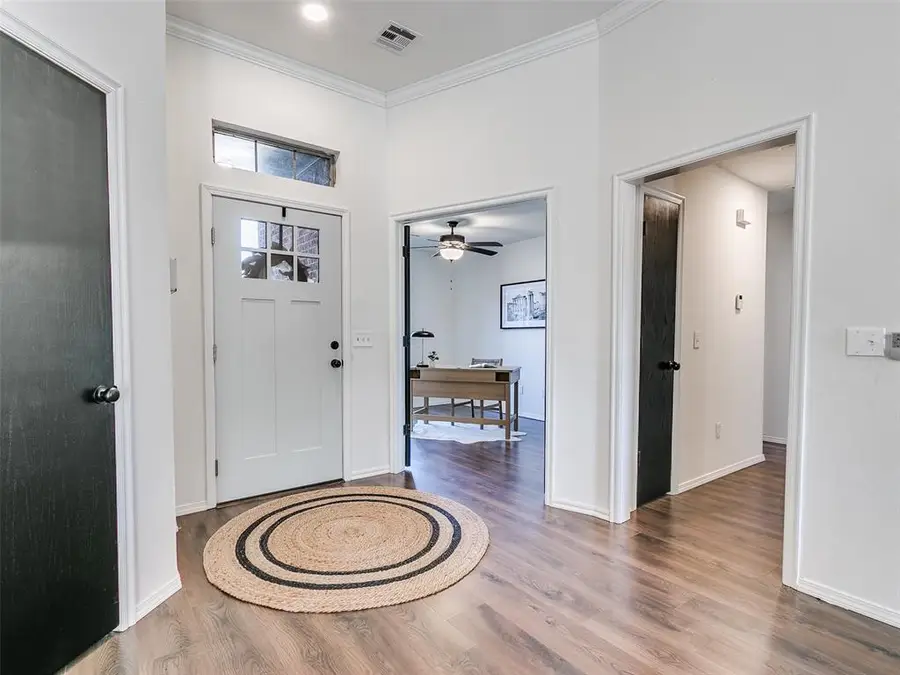 2724 SE 92nd Circle, Moore, OK 73160 - #2