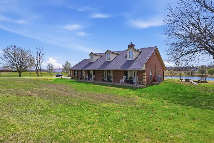 2100 SE 38th Street, Moore, OK 73160 - #2