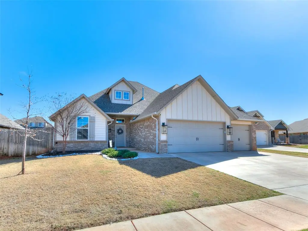 10104 NW 138th Circle, Yukon, OK 73099 - #1