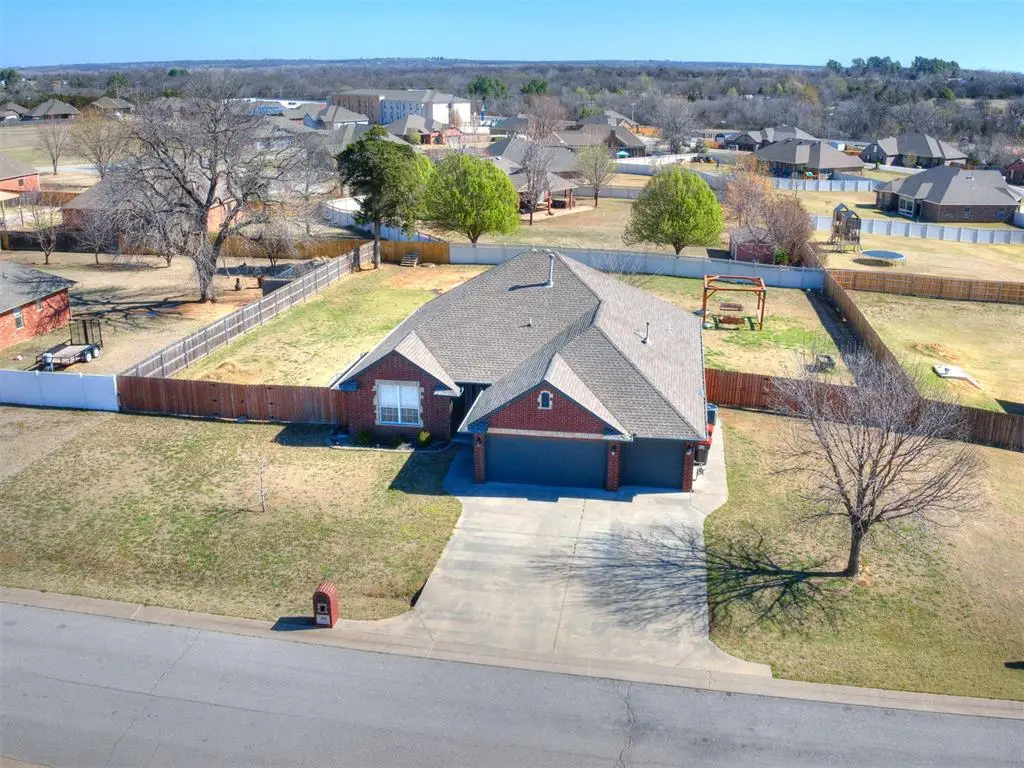 298 S Hillside Drive, Harrah, OK 73045 - #1