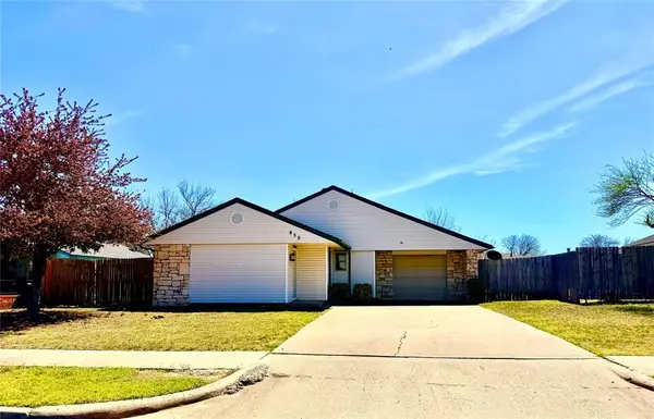 832 SE 14th Street, Moore, OK 73160
