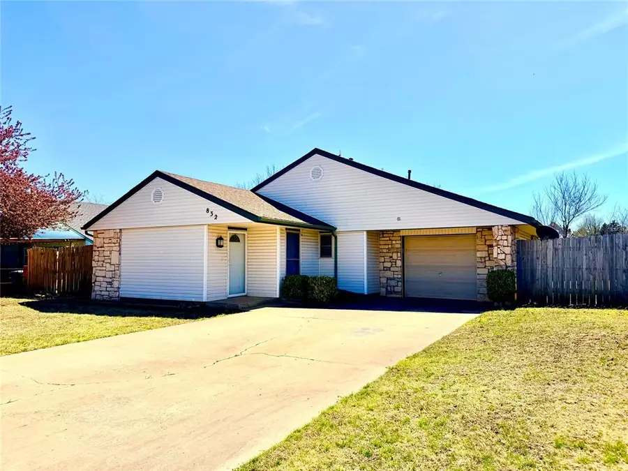 832 SE 14th Street, Moore, OK 73160 - #3