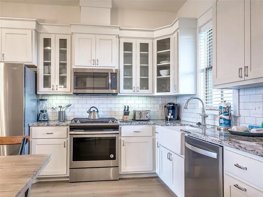 29 N Water Street #11F, Carlton Landing, OK 74432 - #2