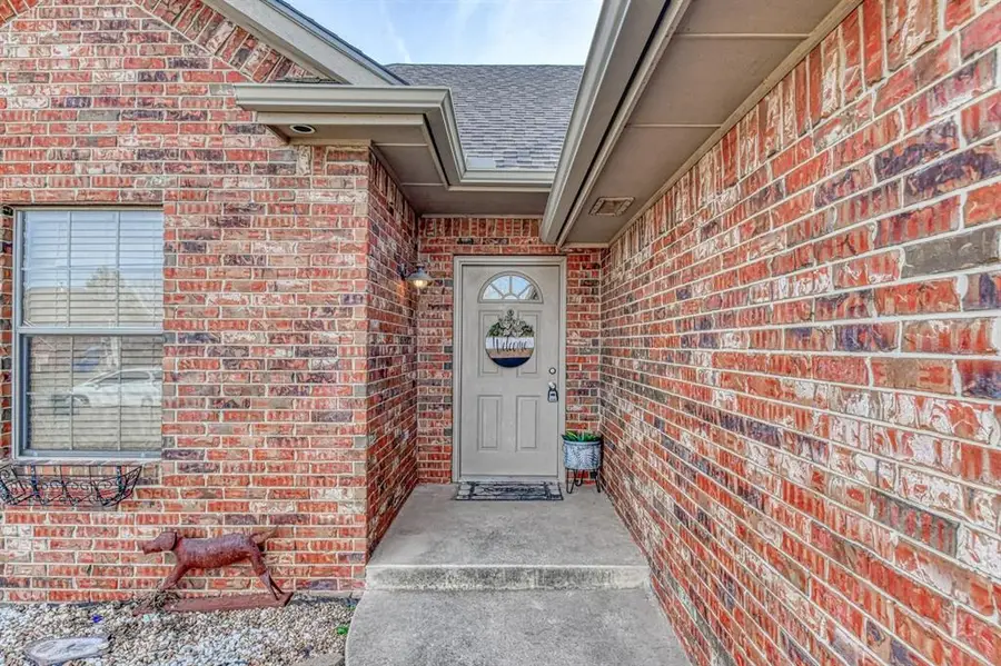 10 Westend Court, Tuttle, OK 73089 - #3