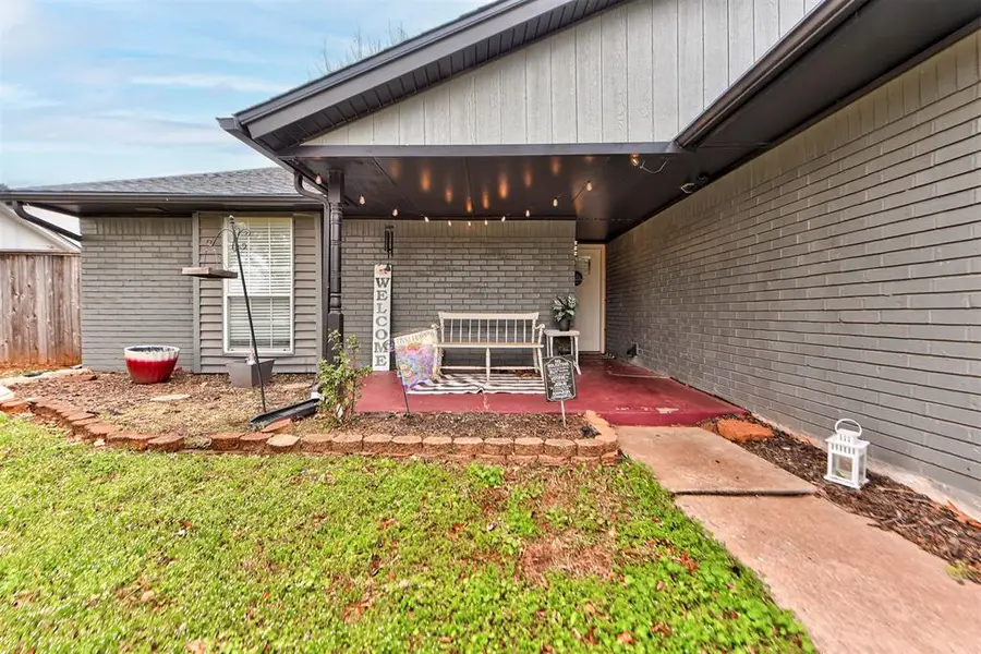 1004 S Neptune Road, Edmond, OK 73003 - #3