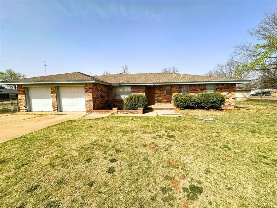 1921 W A Avenue, Elk City, OK 73644 - #2
