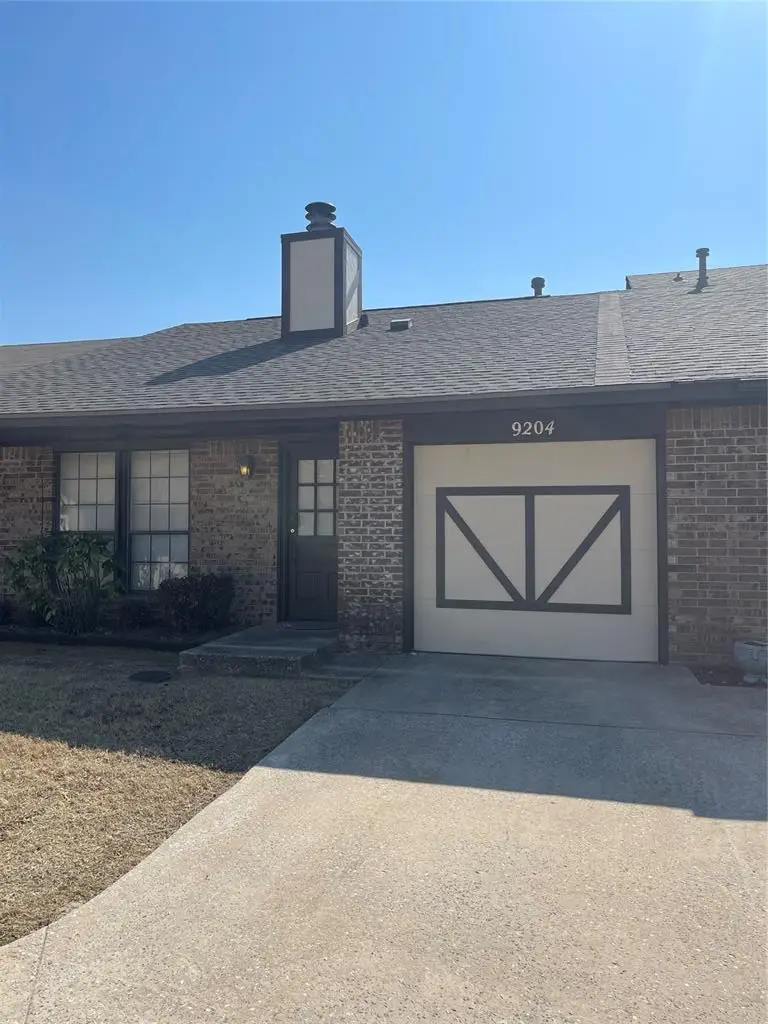 9204 Stonegate, Midwest City, OK 73130 - #1