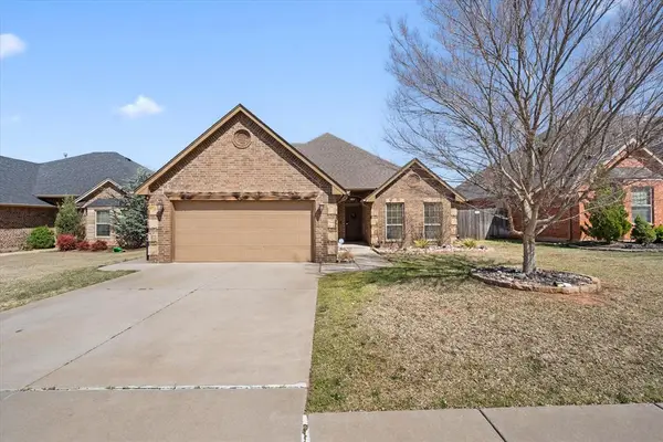 18516 Haslemere Lane, Edmond, OK 73012