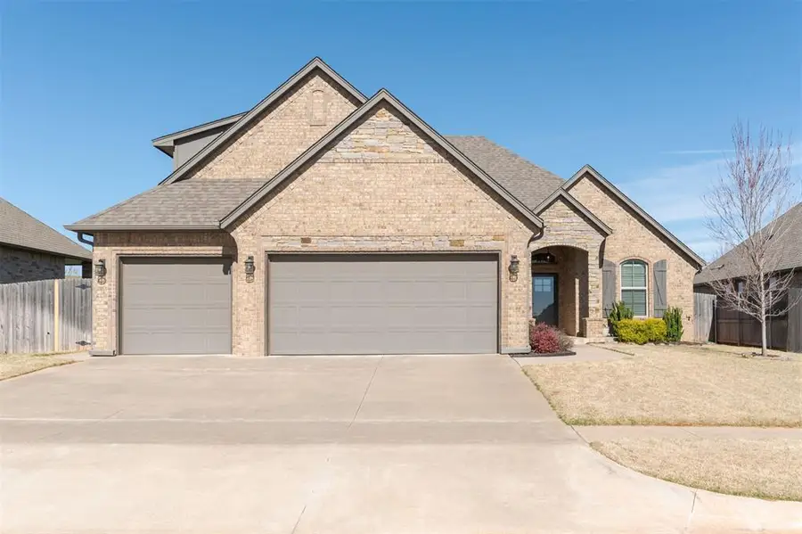 5521 Ledgestone Drive, Mustang, OK 73064 - #2