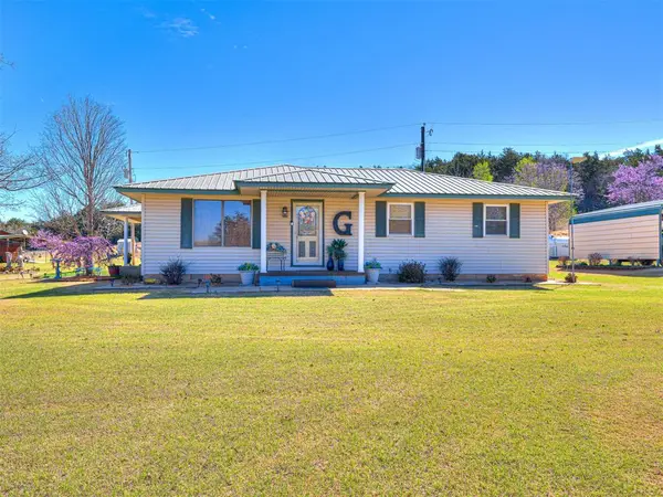 23155 County Street 2590, Binger, OK 73009