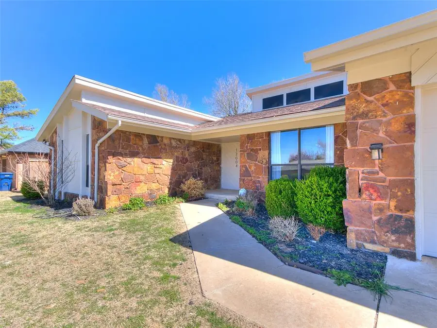 12004 Royal Coach Drive, Yukon, OK 73099 - #3