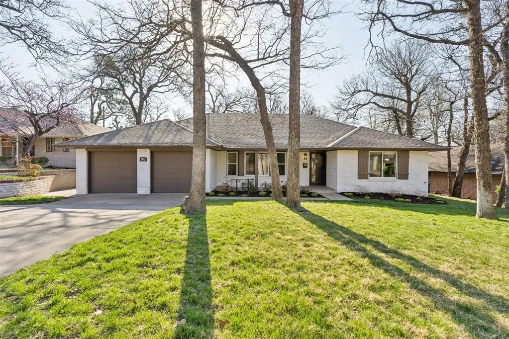 1812 N Oakhill Road, Bethany, OK 73008 - #1