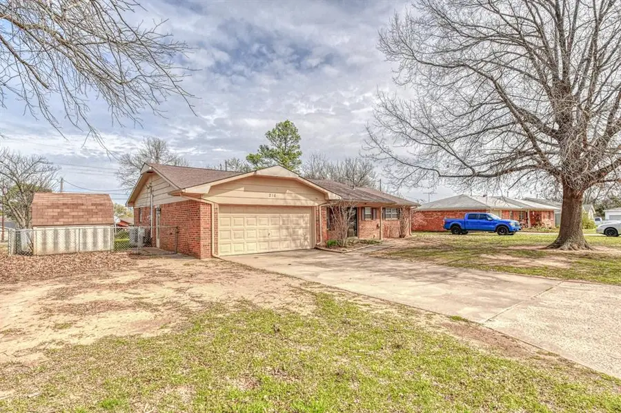 200 Brent Street, Meeker, OK 74855 - #3
