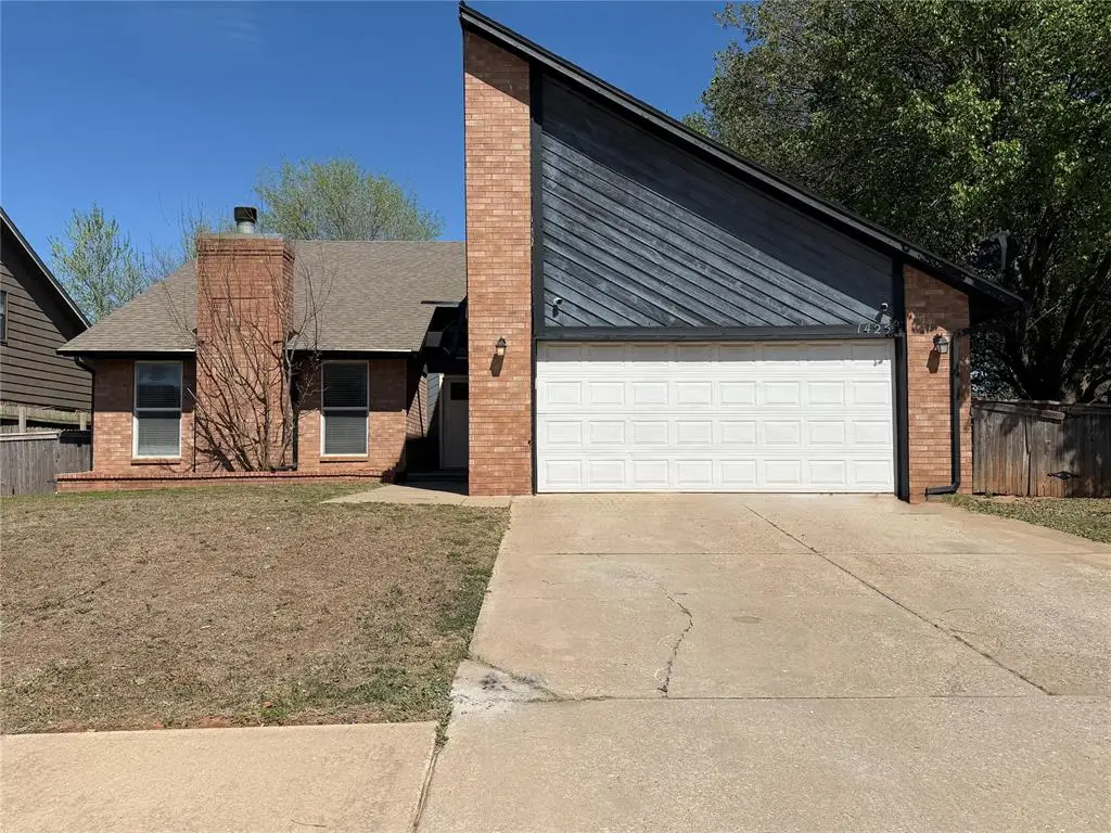 1425 NE 25th Street, Moore, OK 73160 - #1